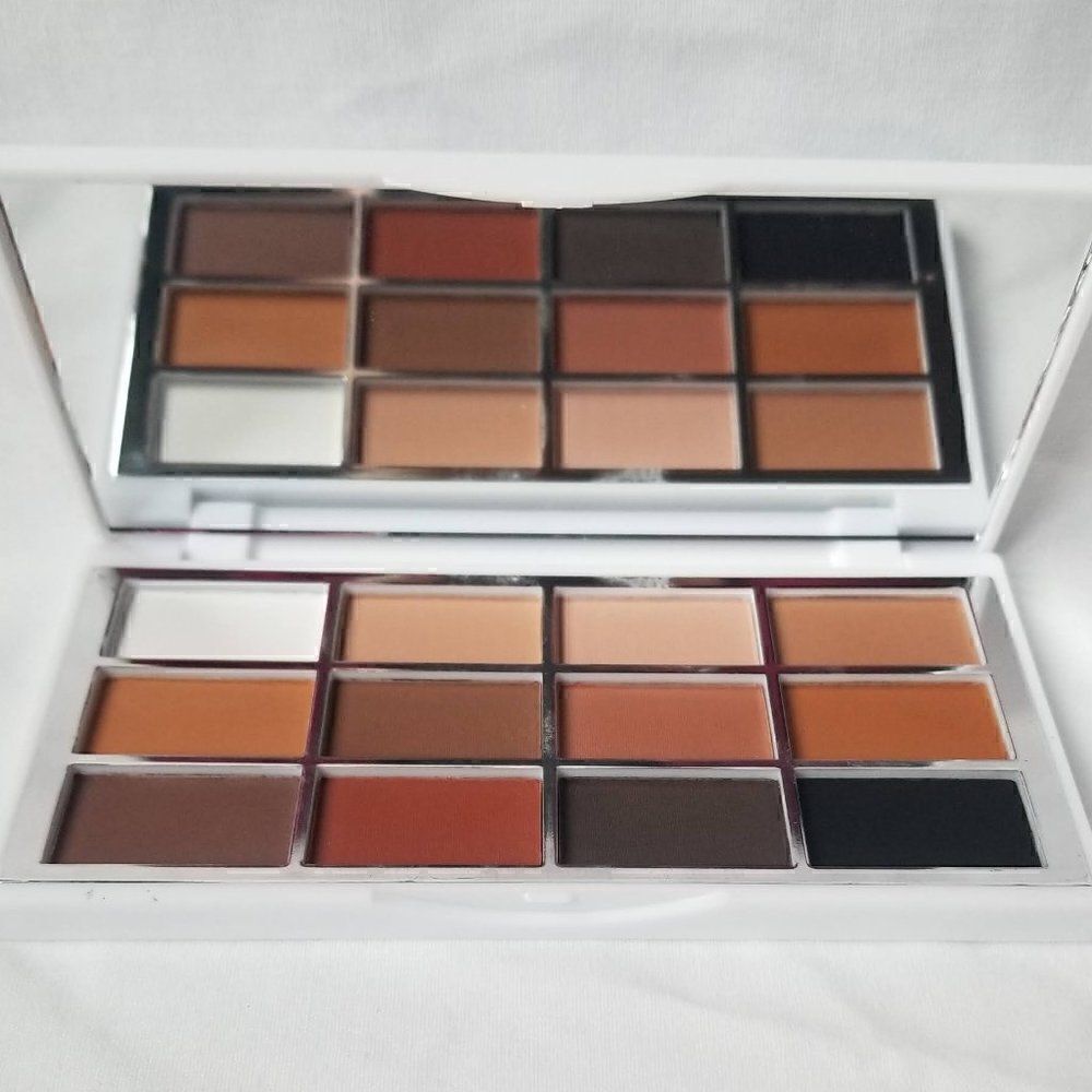 Lash Step Matte About You Eyeshadow Palette